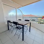 2 Pieces Avec Terrasse, Proche Des Plages * Fréjus